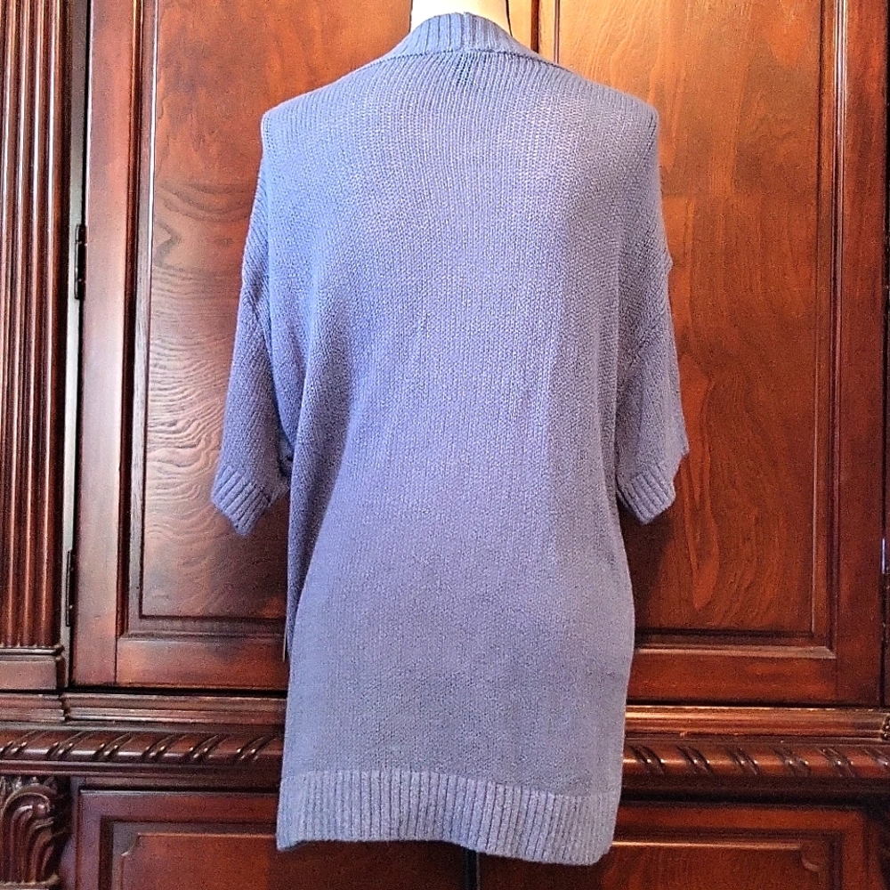 Tribal button-down short-sleeved cardigan - Picture 3 of 5